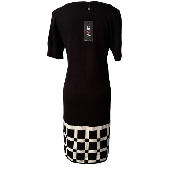 Black and white sweater knit dress size 10 short sleeve - Picture 2 of 6